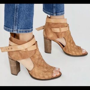 Free people textured ankle booties 9-9.5